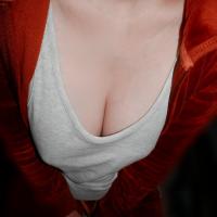 /photo/581013/老婆的美乳/pa060066_1_3_small.jpg