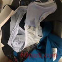 /photo/602209/性感的老婆/841aadd9-9c78-4e23-b370-f70ac5d29301_1_1_small.jpg