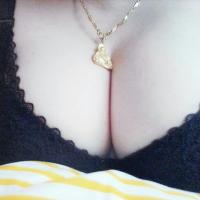 /photo/695682/老婆美胸美腿/9d141112-f811-5178-4_1_4_small.jpg