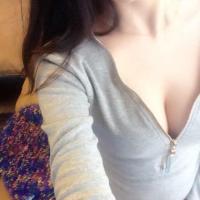 /photo/719762/小骚货的自拍/image_1_1_small.jpg