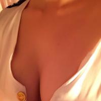 /photo/806568/我的小骚货/37922173-16ad-474b-9b9f-43e6968_1_9_small.jpg