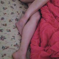 /photo/841776/欣赏一下老婆的美腿/img_20230918_224840_1_5_small.jpg