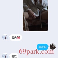 /photo/855934/我的自拍/cf7ff23c-f7f9-4dac-8b82-5f370bf6c58e_1_20_small.jpg