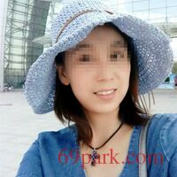 /photo/869410/骚妻公园展示美腿和双穴/a01_1_5_small.jpg