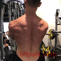 /photo/870353/喜欢健身/81fec7da-c732-427f-8224-41f819d50d19_1_1_small.jpg