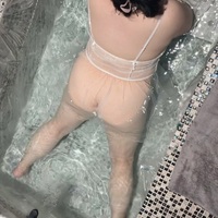 /photo/896209/白胖媳妇/095993ba-5ca2-46ce-8b95-379a2efd9d20_1_13_small.jpg