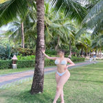 /photo/902911/前凸后翘/beautybox_20230115230758_edit_32518377922245_1_1_small.jpg